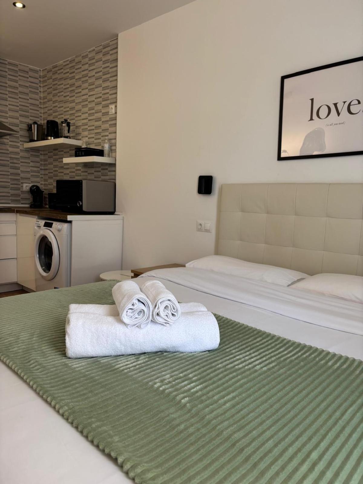 Luxury Estudio Malaga Centro Bagian luar foto
